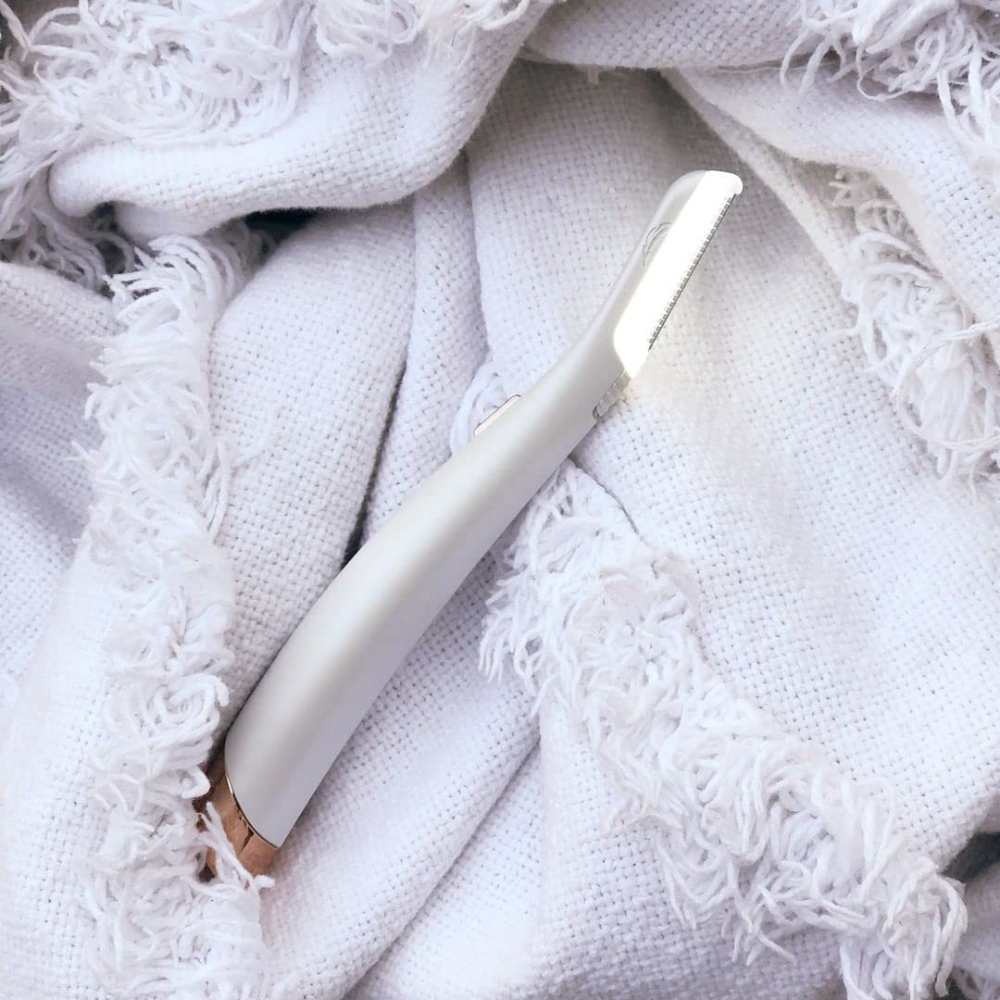 Sonic Glow Dermaplane Razor